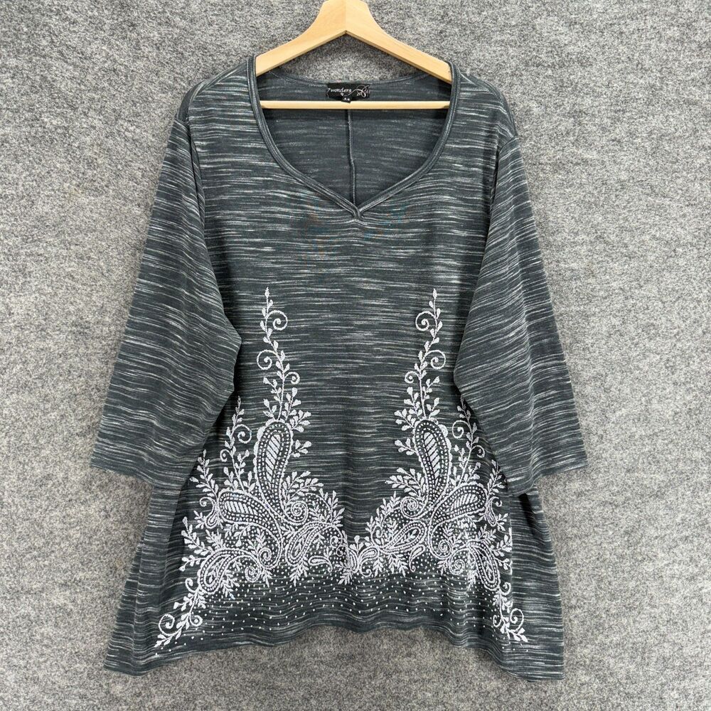 Wonders Blouse Women 3X Plus Gray Paisley 3/4 Sleeve V-Neck Rayon Pullover